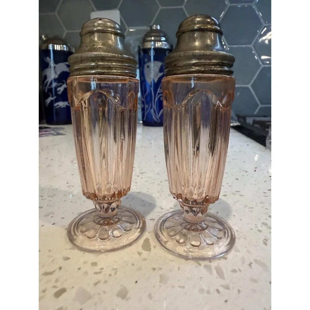 Anchor Hocking Pink Colonial Knife & Fork Salt & Pepper Shakers Depression Glass